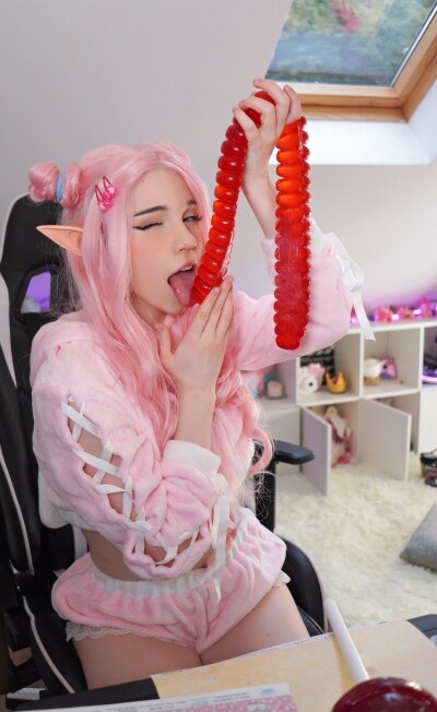 Alice Delish Photo #26