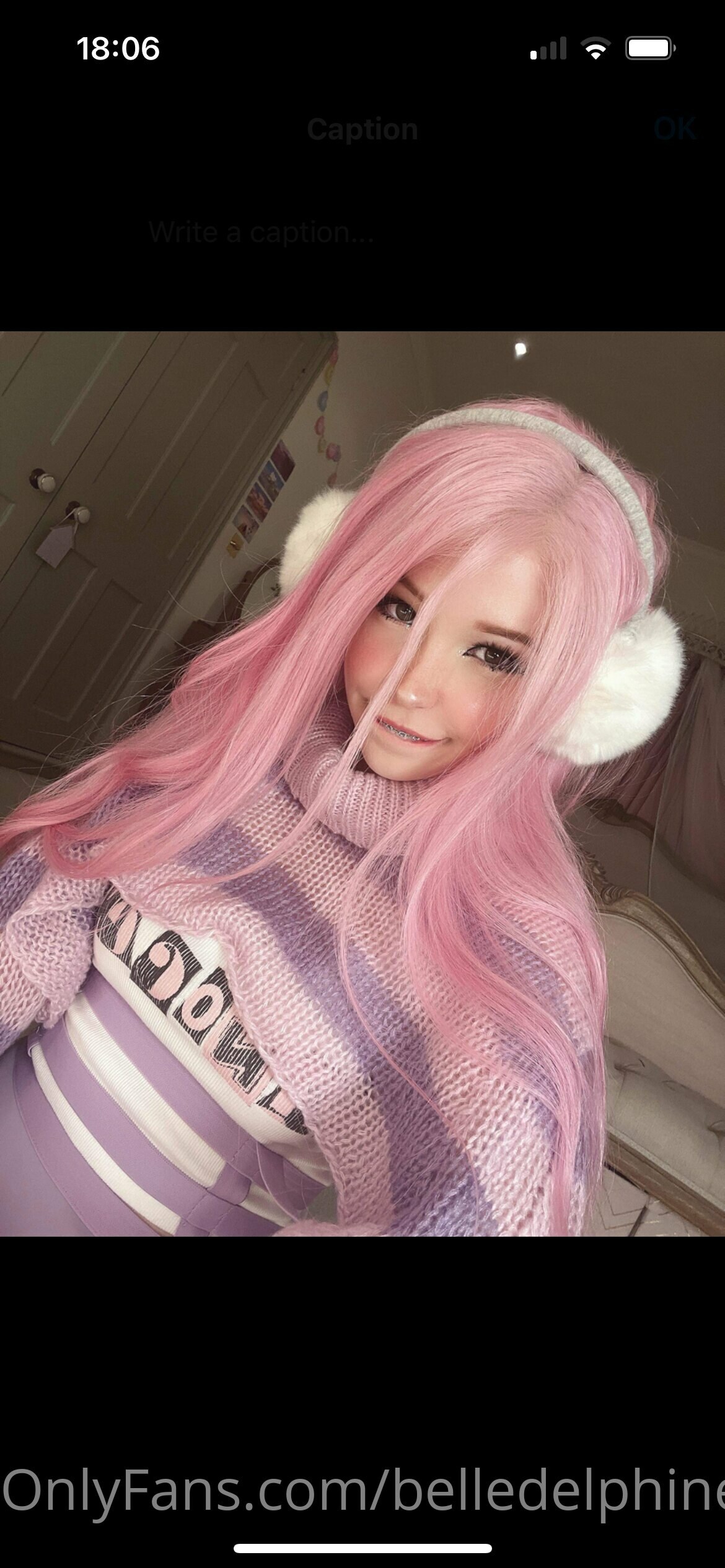 Belle Delphine Photo #4125