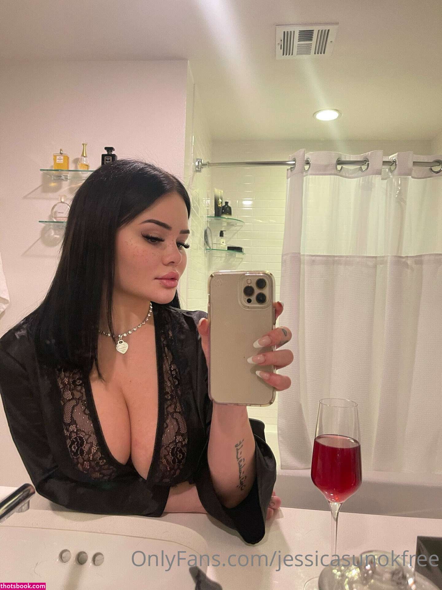 Jessica Sunok Photo #76