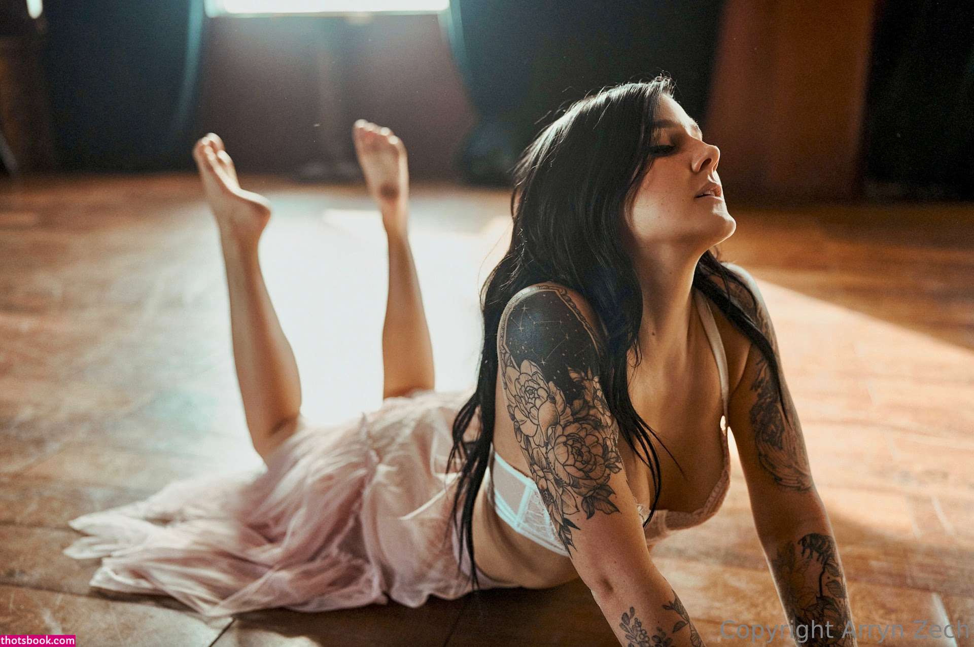 Arryn Zech Photo #99