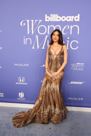 Madison Beer Post #13