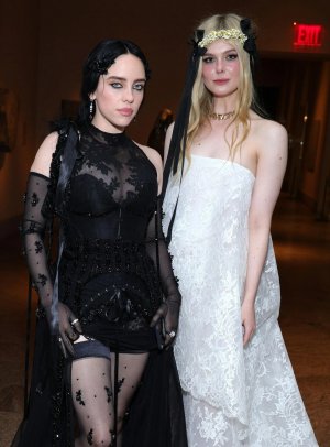 Billie Eilish Post #8