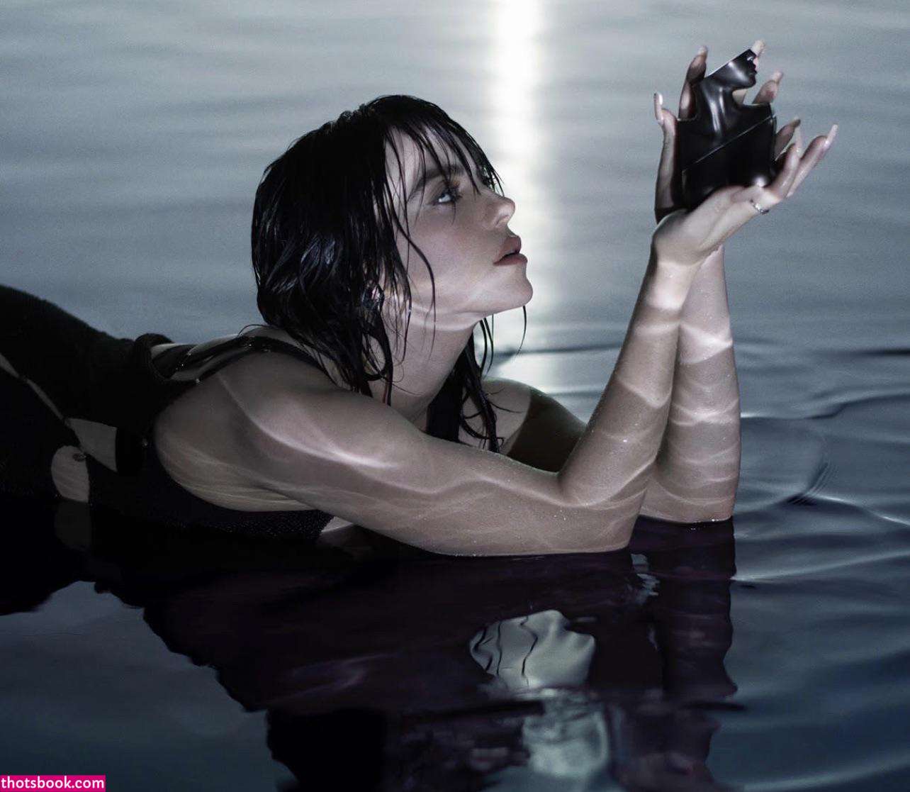 Billie Eilish Photo #47