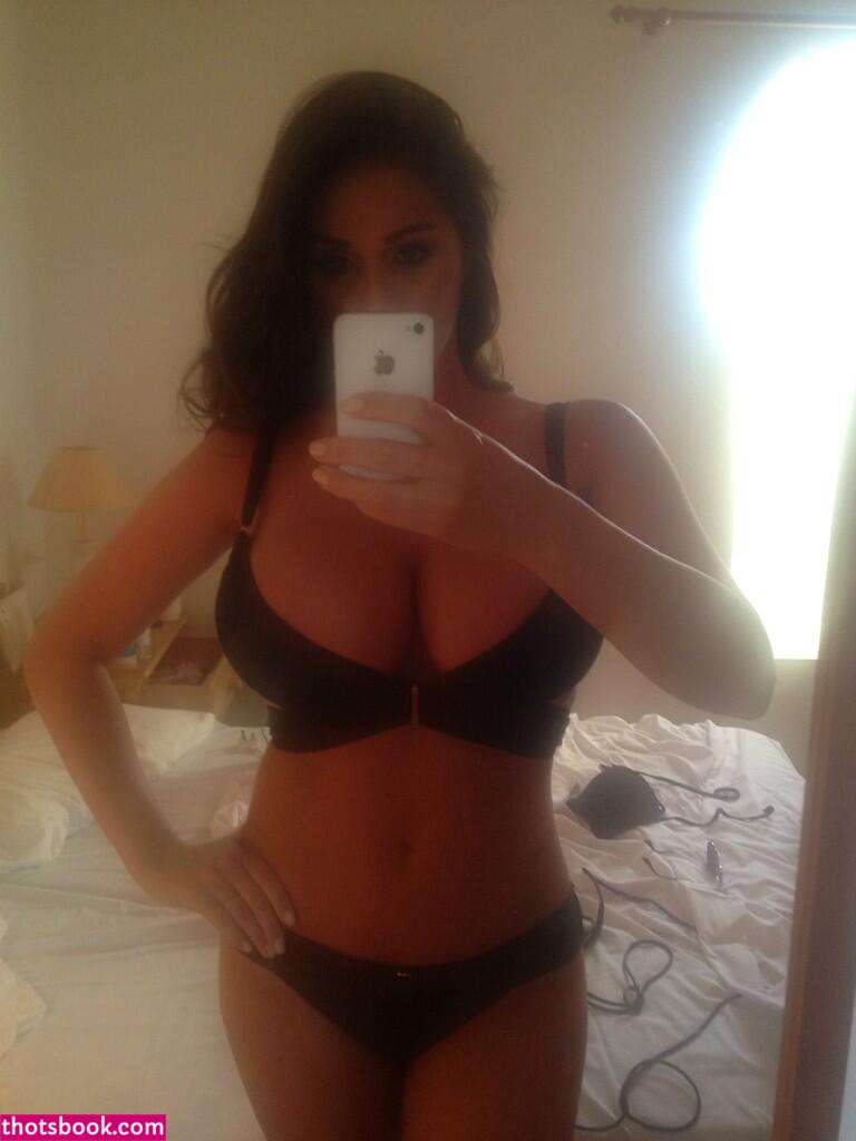 Lucy Pinder Photo #1