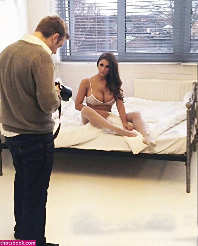 Lucy Pinder Photo #12
