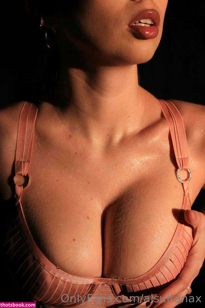 Xanatlusia Photo #107