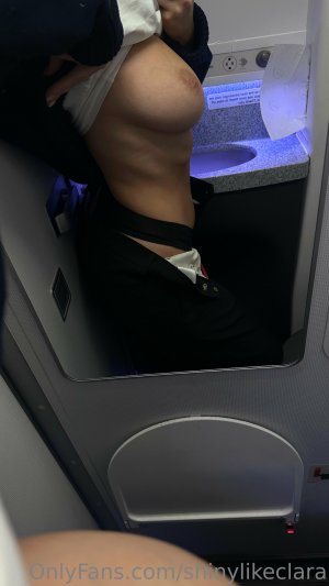 Shinylikeclara Photo #6