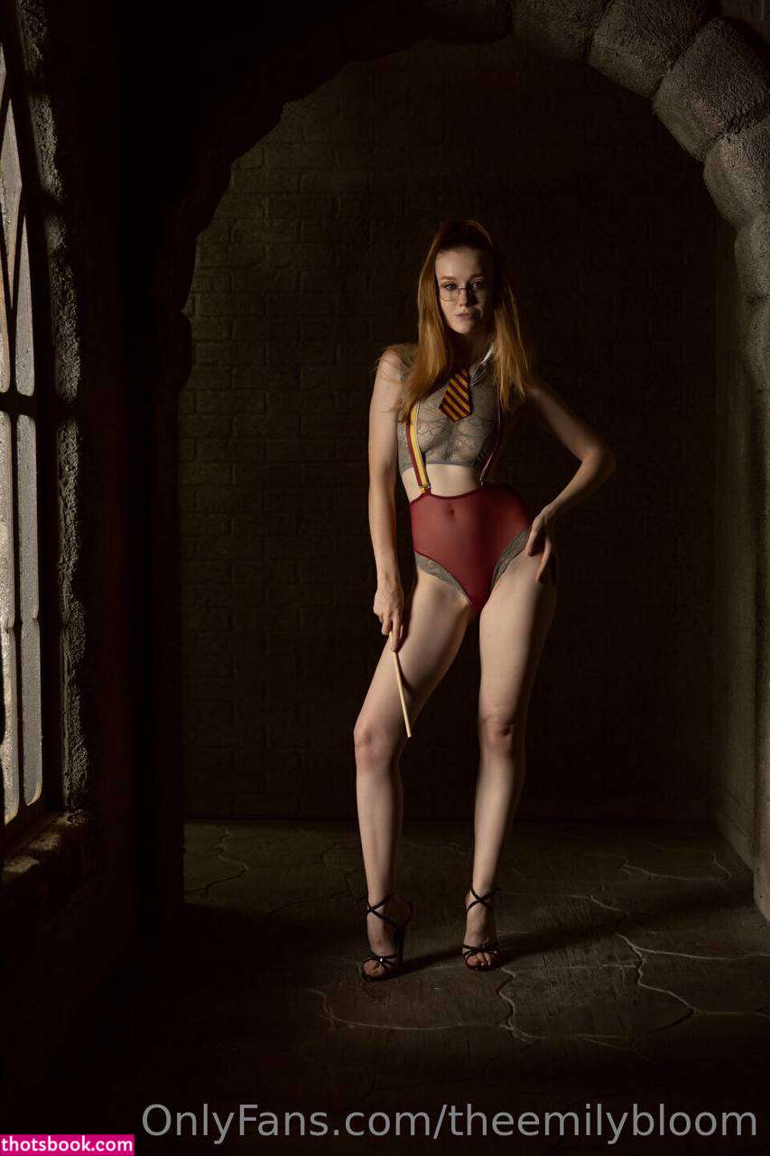 Emily Bloom Photo #169