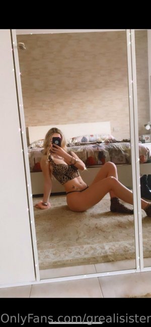 Grealisisters Photo #16