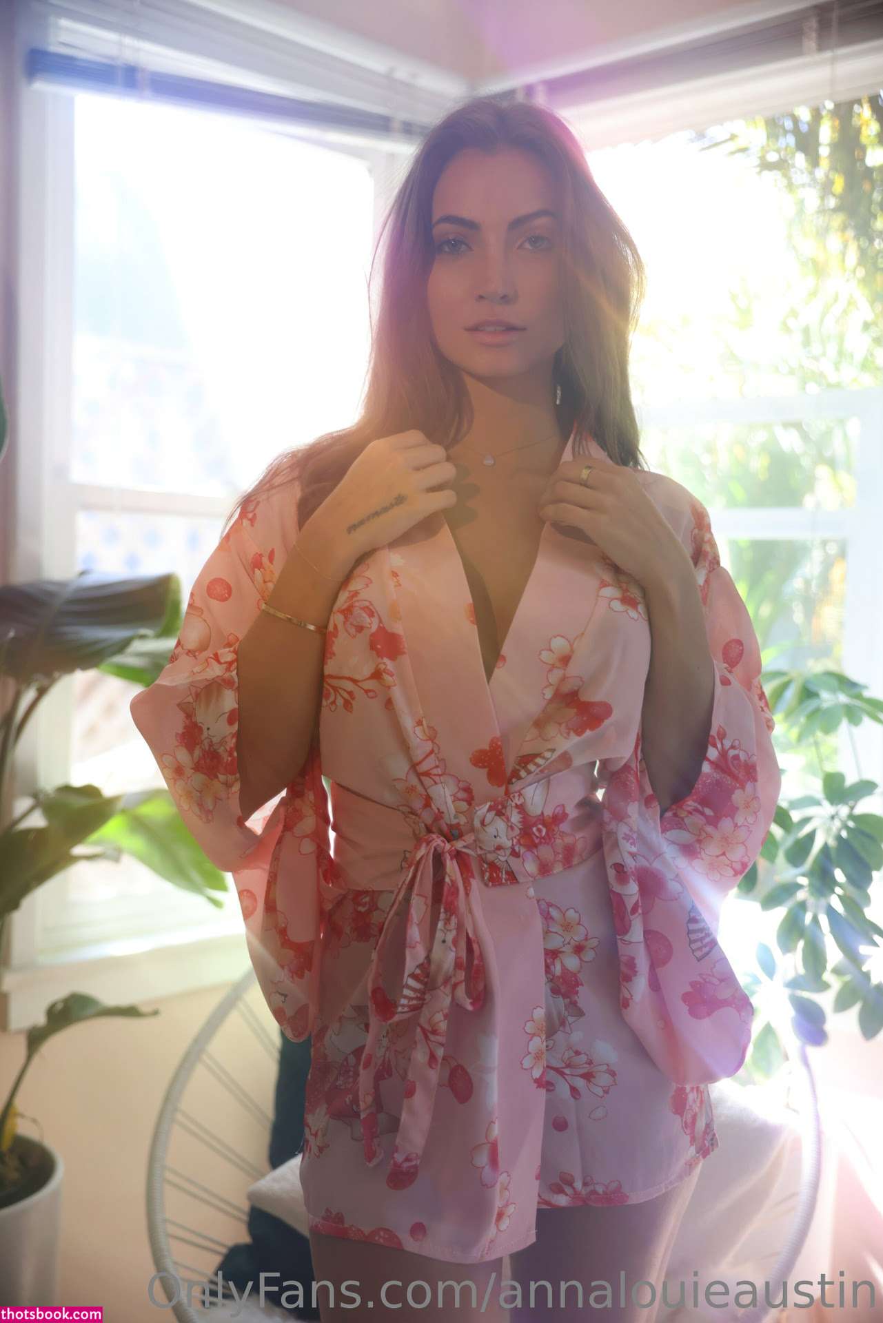 Anna Louise Photo #58