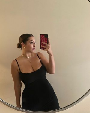 Azalialexi Photo #24