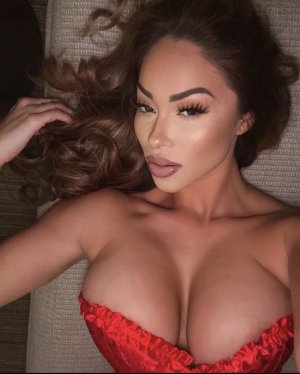 Shantel Tinajero Photo #14