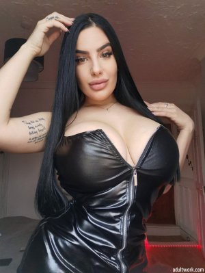 Alexaddoficia Photo #25