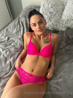 Littlesweettiny Photo #113