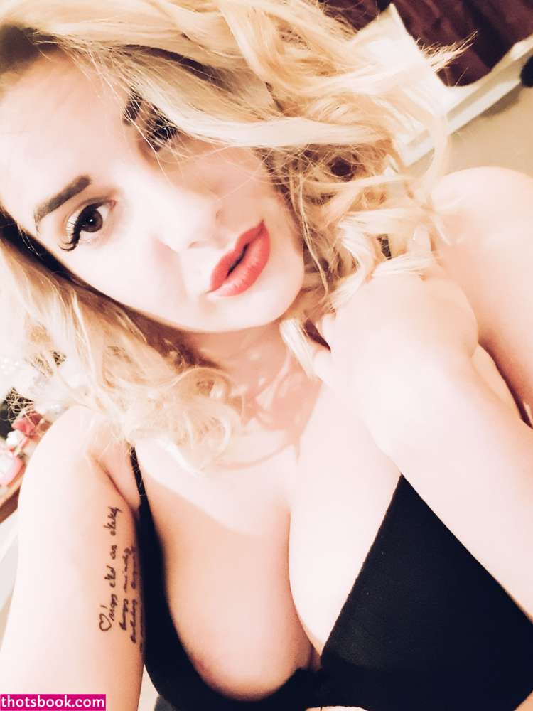 Alexaddoficia Photo #176