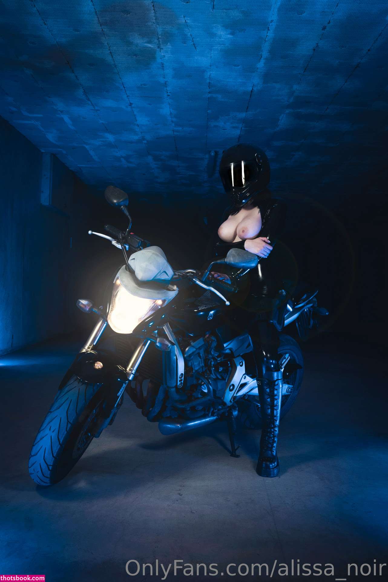 Alissa Noir Photo #11