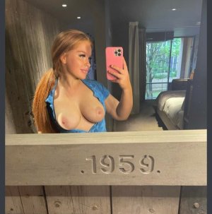 Eelliegreen Photo #84