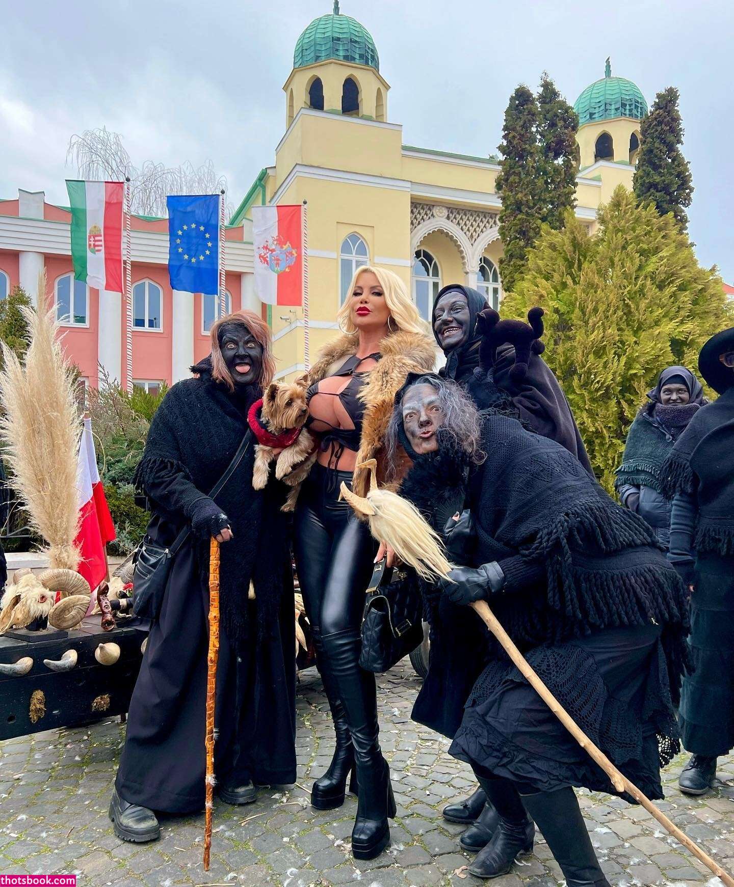 Mandity Izabella Photo #60