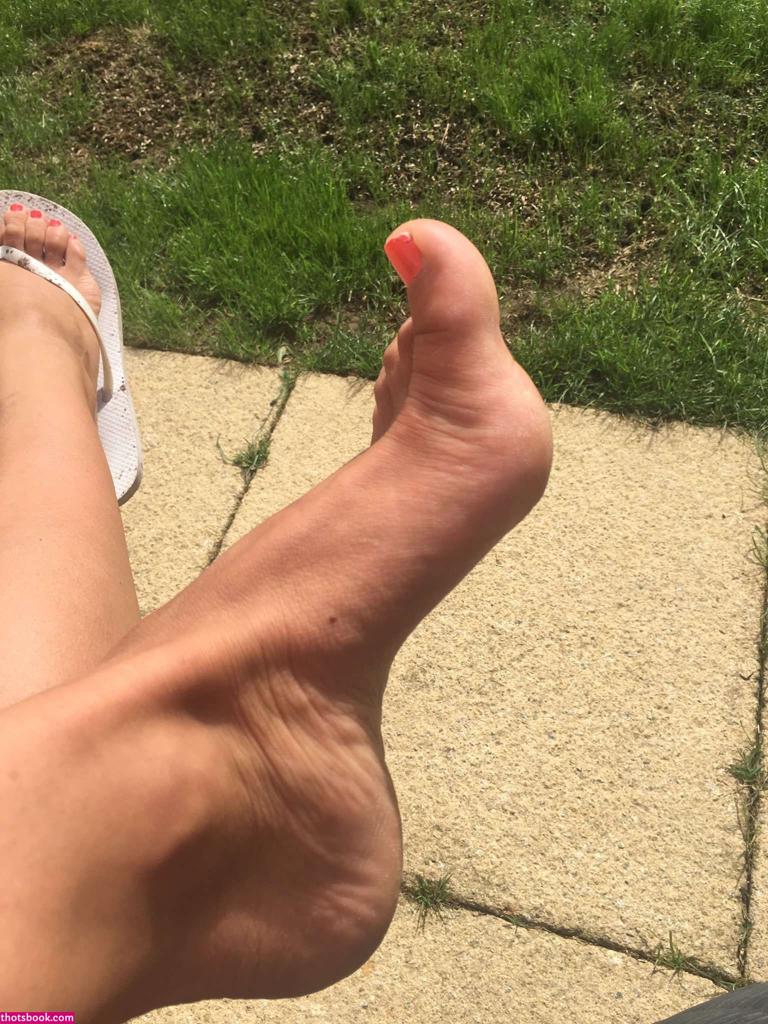 Jenna Hoskins Photo #129