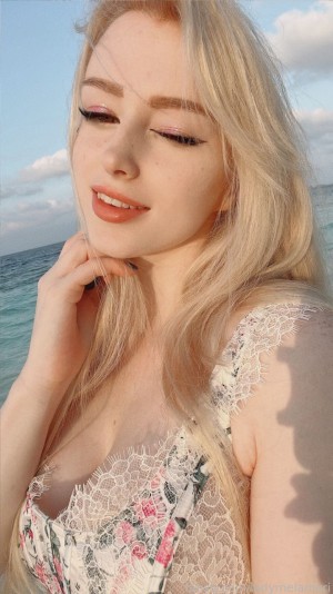 Lady Melamori Photo #912