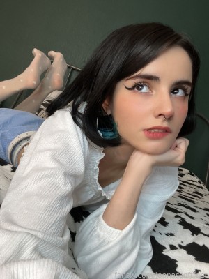 Loonassoftfeet Photo #56