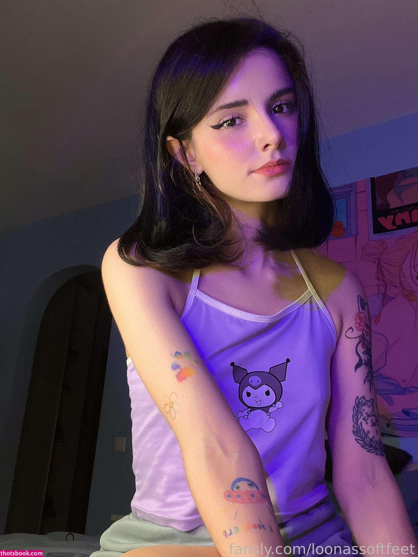 Loonassoftfeet Photo #107