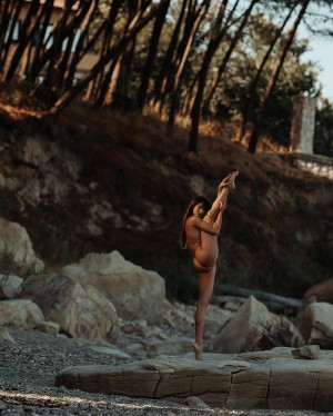 Yoana Nikolova Photo #796783