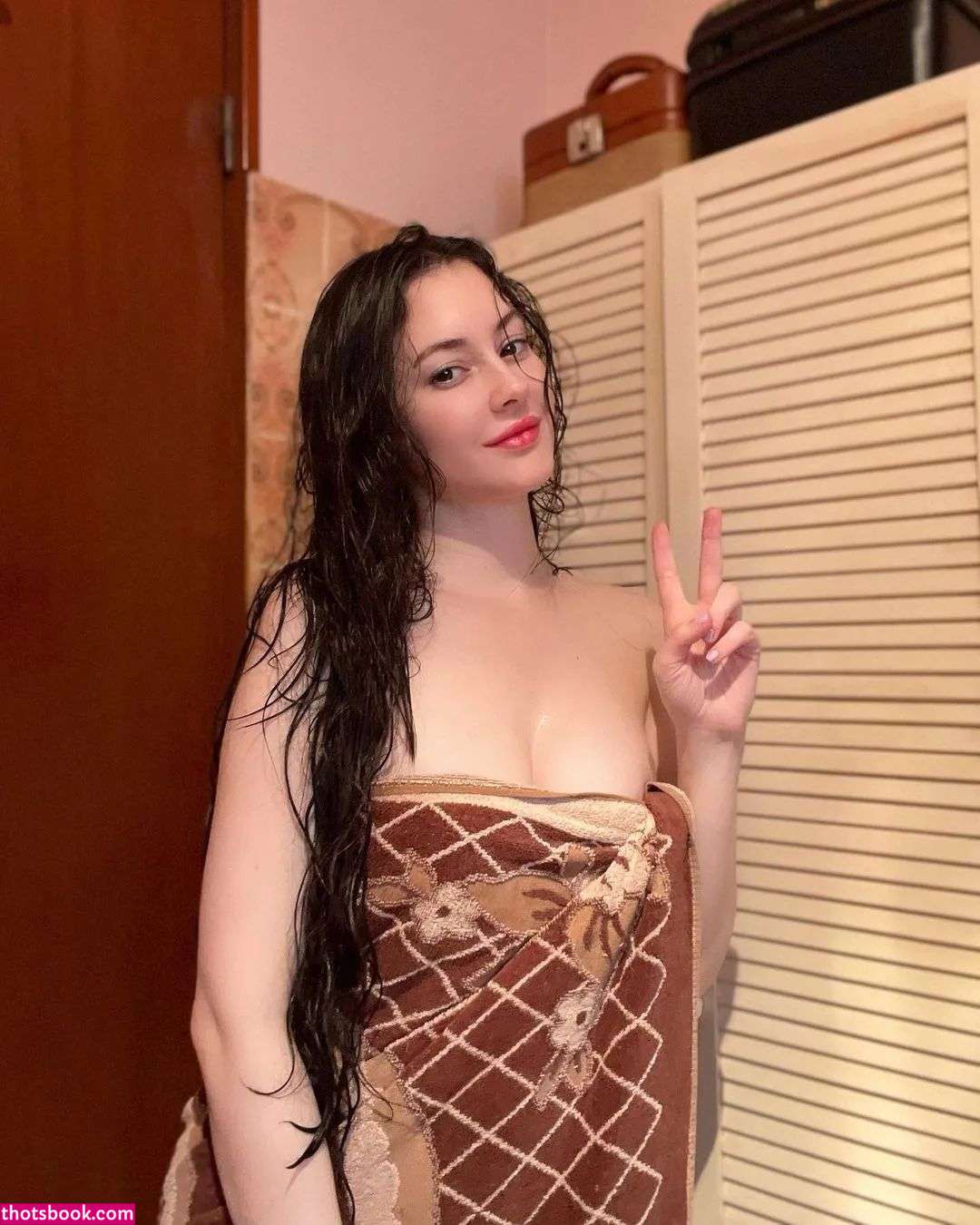 Fiona Allison Photo #120