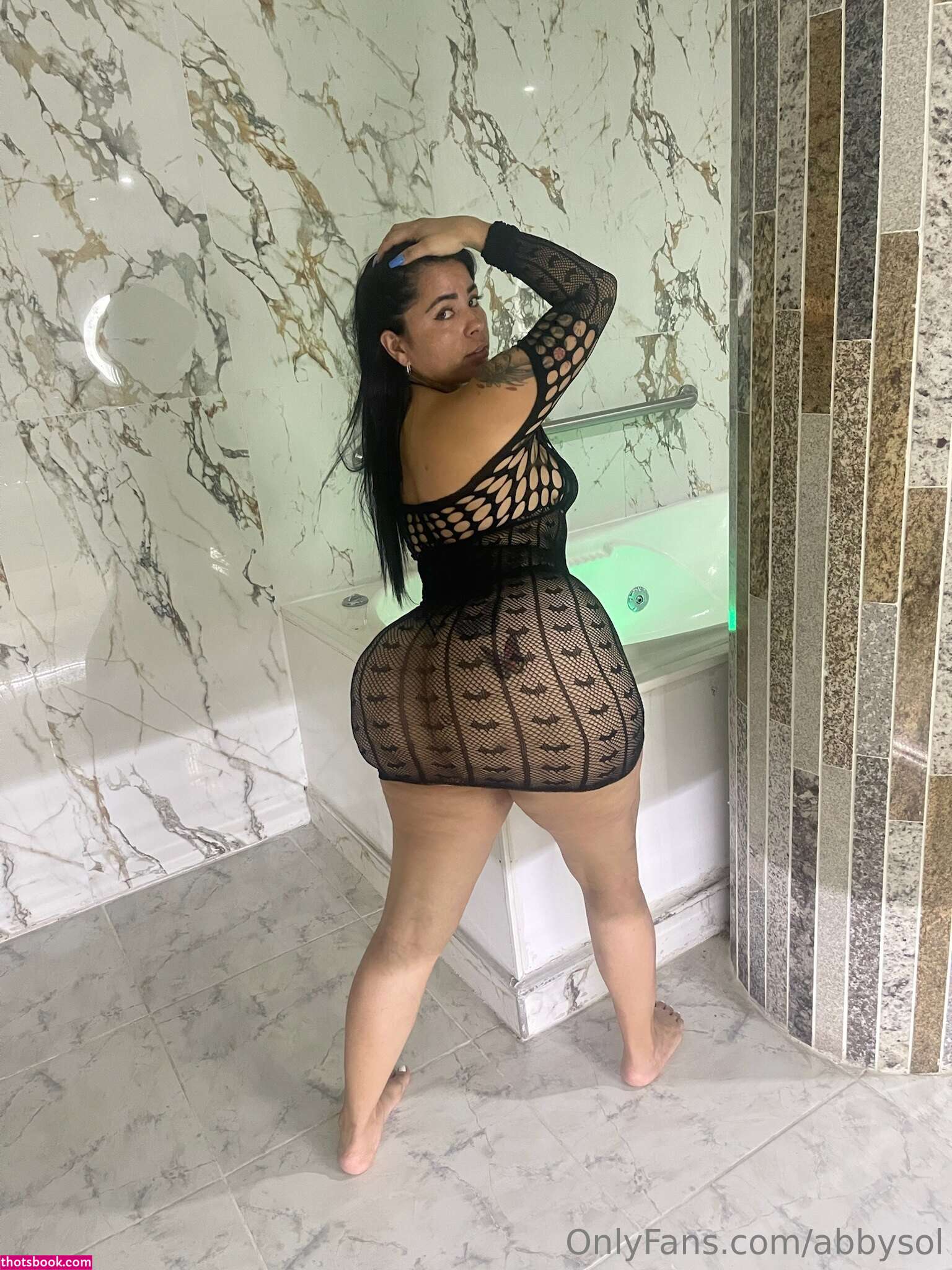 Nasly Solanyi Photo #42