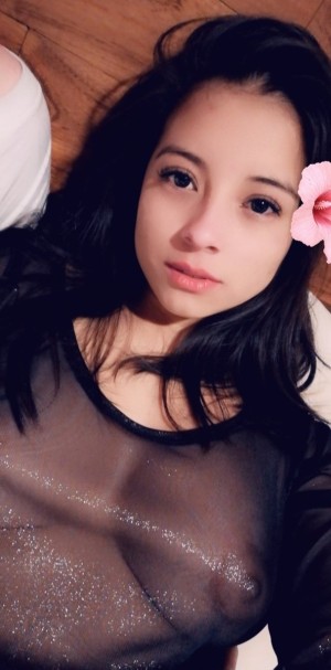 Alessa Shine Photo #25