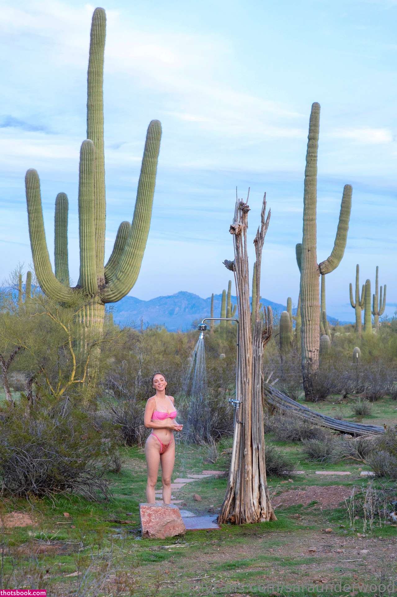 Saraunderwood Photo #577