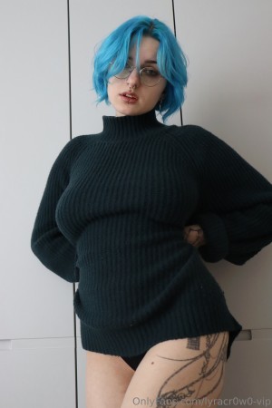 Lyra Crow Photo #423