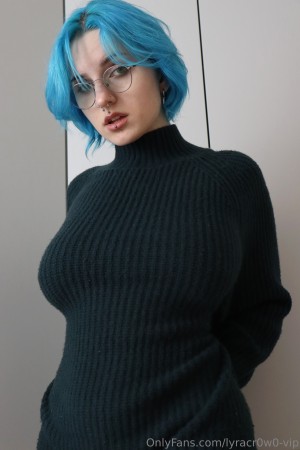 Lyra Crow Photo #441