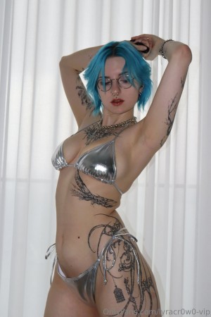 Lyra Crow Photo #499