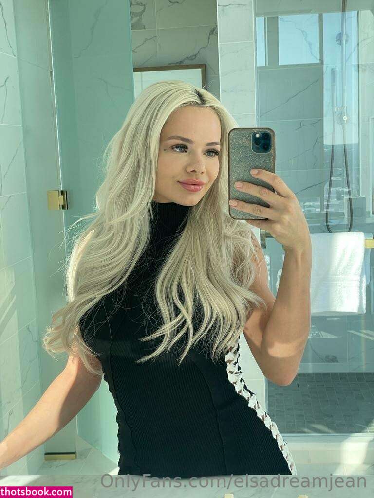 Elsa Jean Photo #381