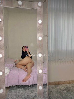 Olga Robledo Photo #16