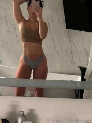 Angie Varona Photo #203