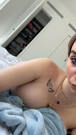 Kaitlyn Krems Photo #291