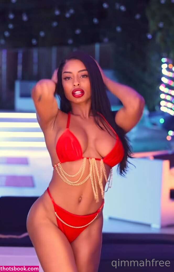 Qimmah Russo Photo #421