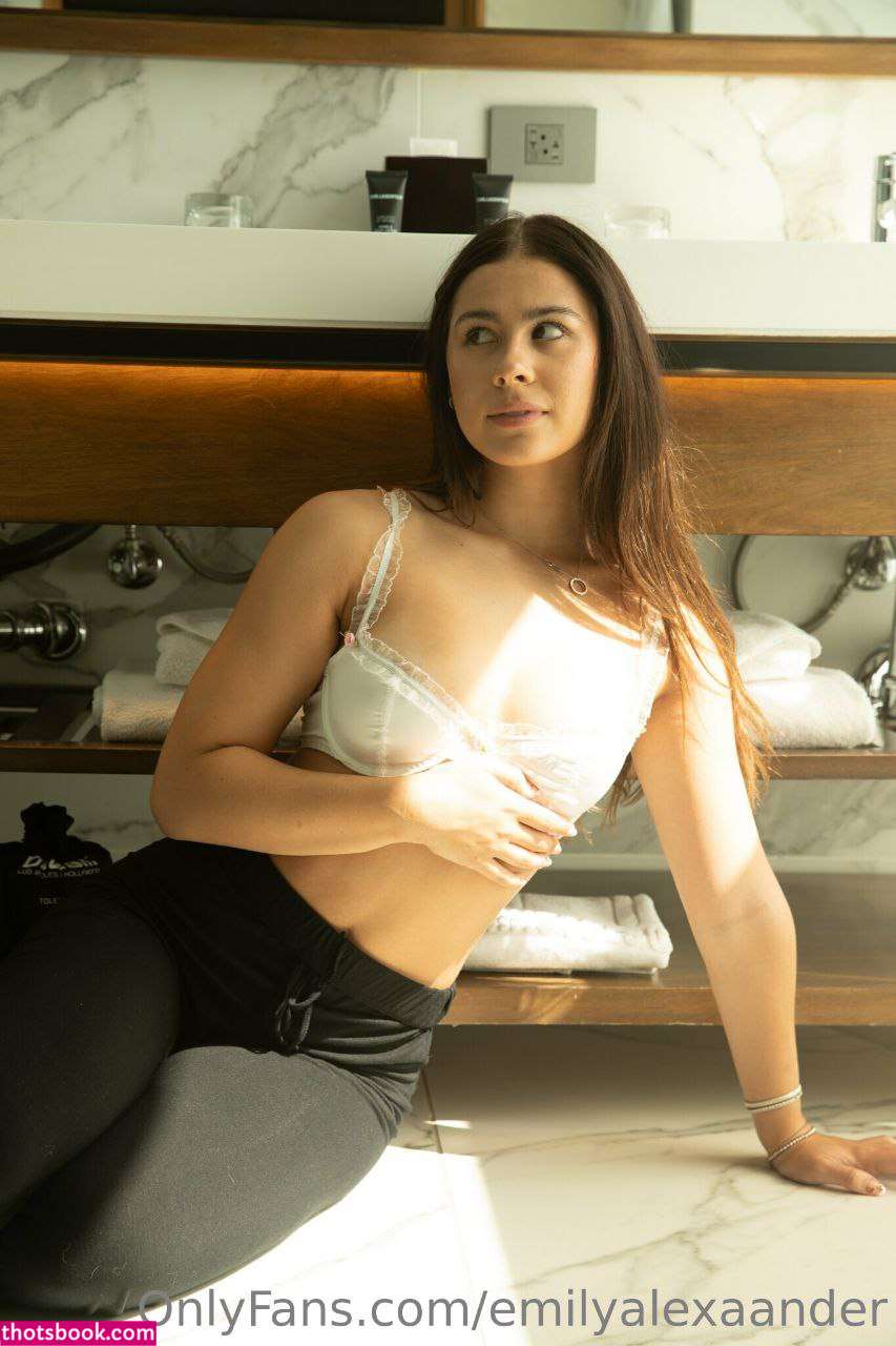 Emily Alexander Photo #51