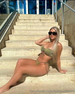 Haleyysmith Photo #111