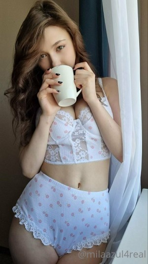 Mila Azul Photo #1201