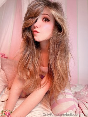 Belle Delphine Photo #7015