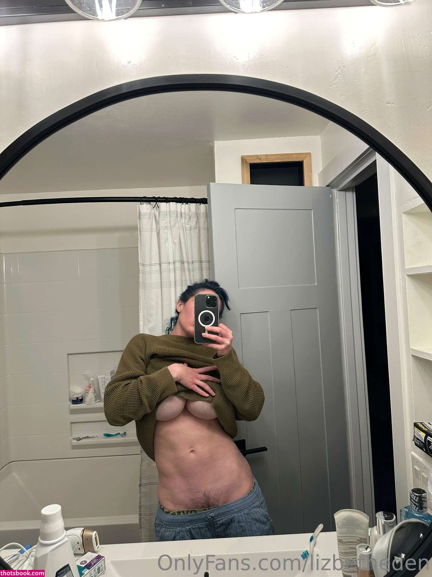 Lizbeth Eden Photo #71