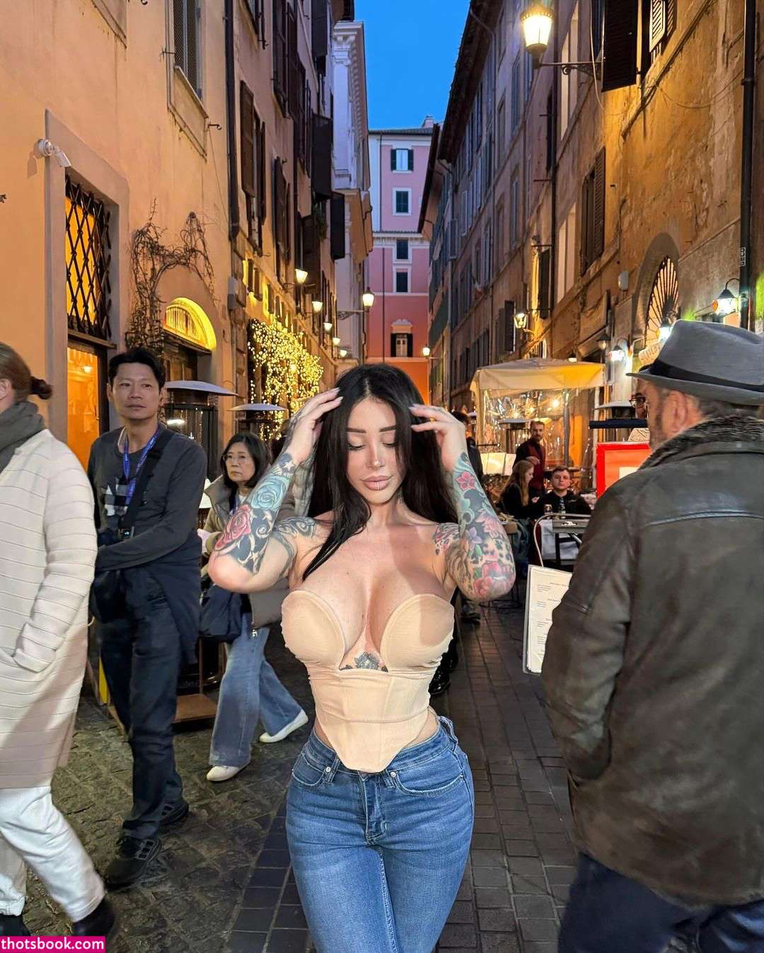 Alex Mucci Photo #119