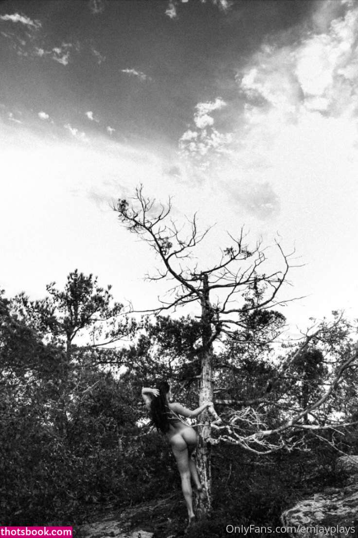 Emily Rinaudo Photo #259