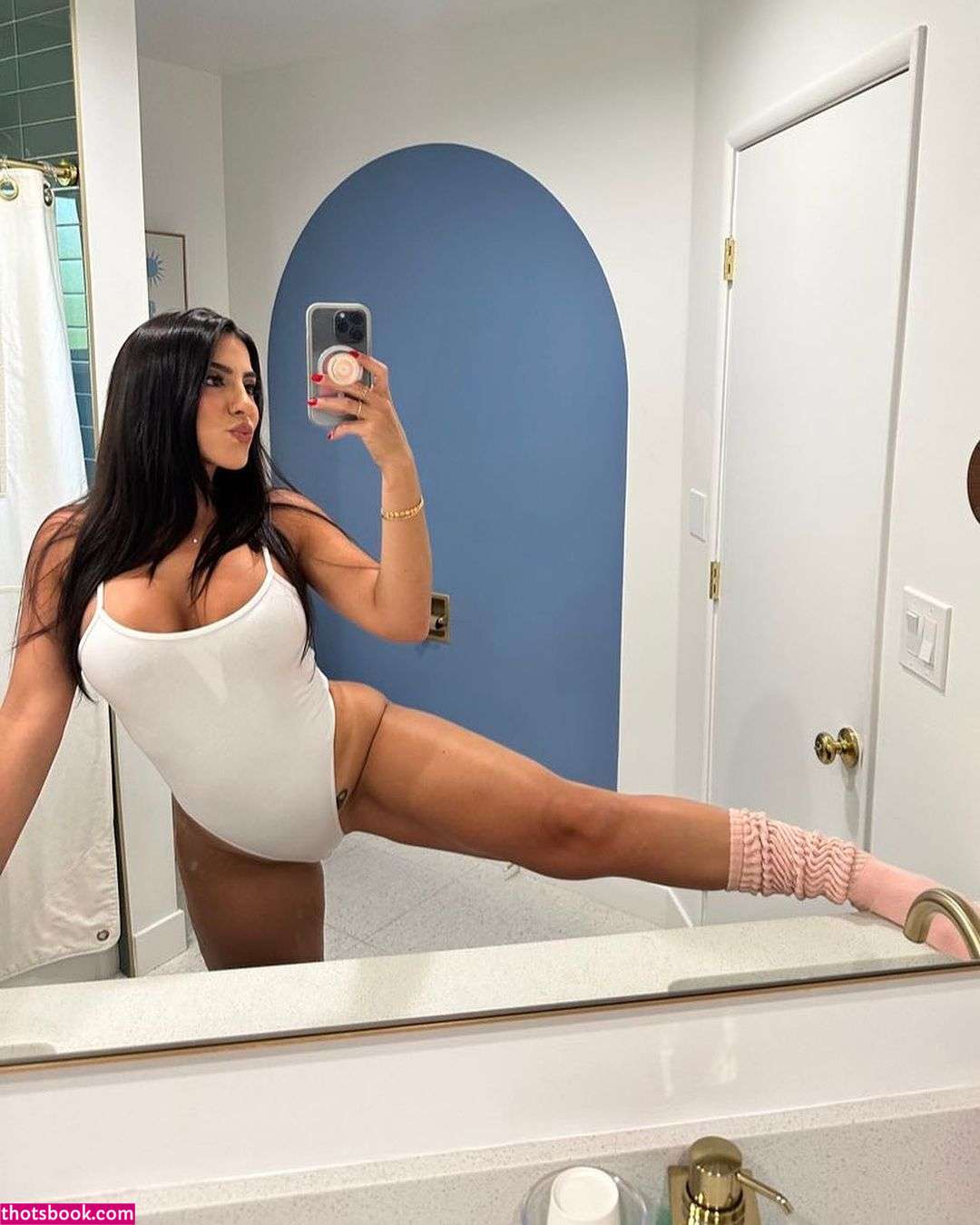 Lena Nersesian Photo #115