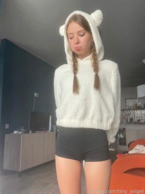Tinyangelx Photo #222