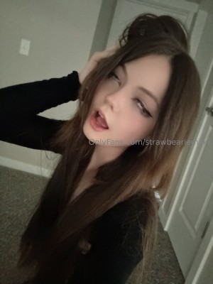 Strawbeariemilkk Photo #46