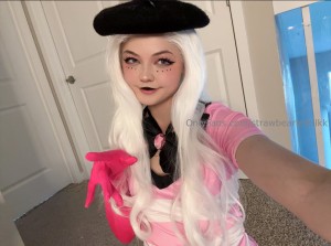 Strawbeariemilkk Photo #70